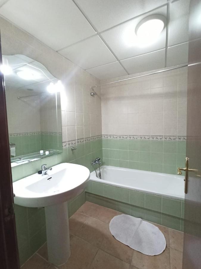 Apartamento Cercano A Campo De Golf En Costa Esuri アヤモンテ エクステリア 写真
